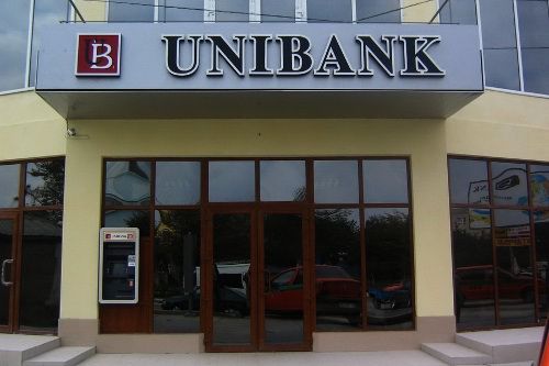 Unibank va plăti amendă de 3,2 milioane de lei. Foto: paginadebanci.ro