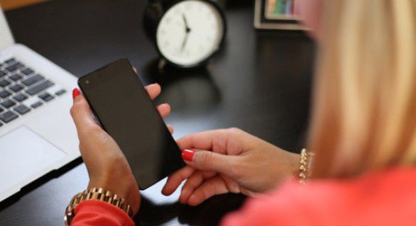O conexiune proastă la internet are efecte negative asupra oamenilor. Foto: independent.md
