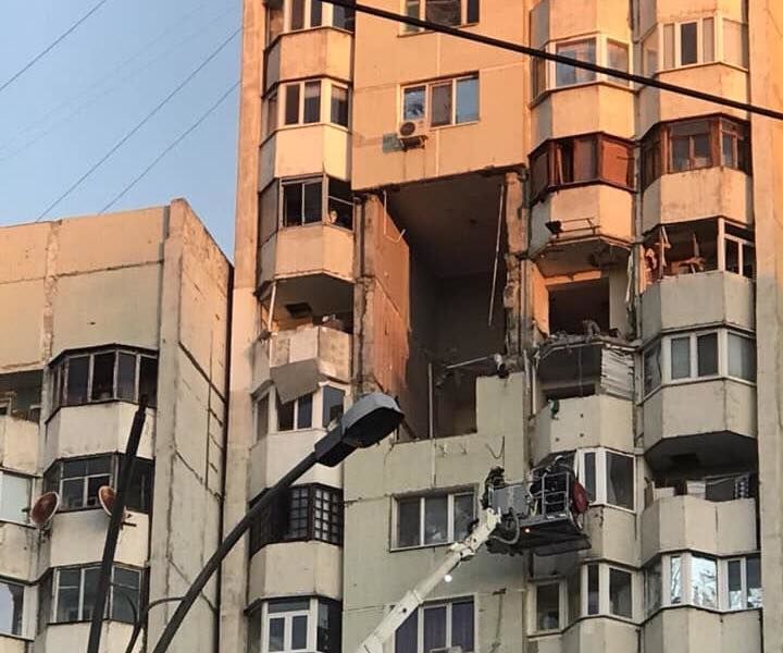 Должностные лица также обсудили возможную компенсацию для пострадавших жителей.