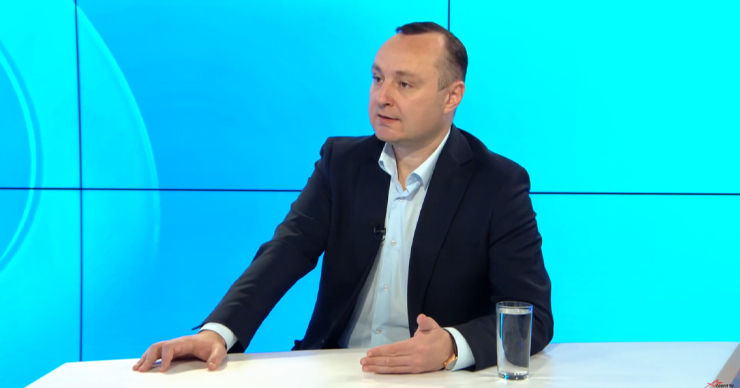 Батрынча о поиске альтернативных источников: Мы можем назвать это схемой.