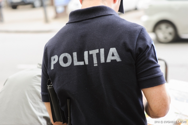 Poliţia moldovenească continuă să se confrunte cu un grav deficit de imagine, ceea ce explică numărul ridicat de atacuri asupra reprezentanţilor ei.