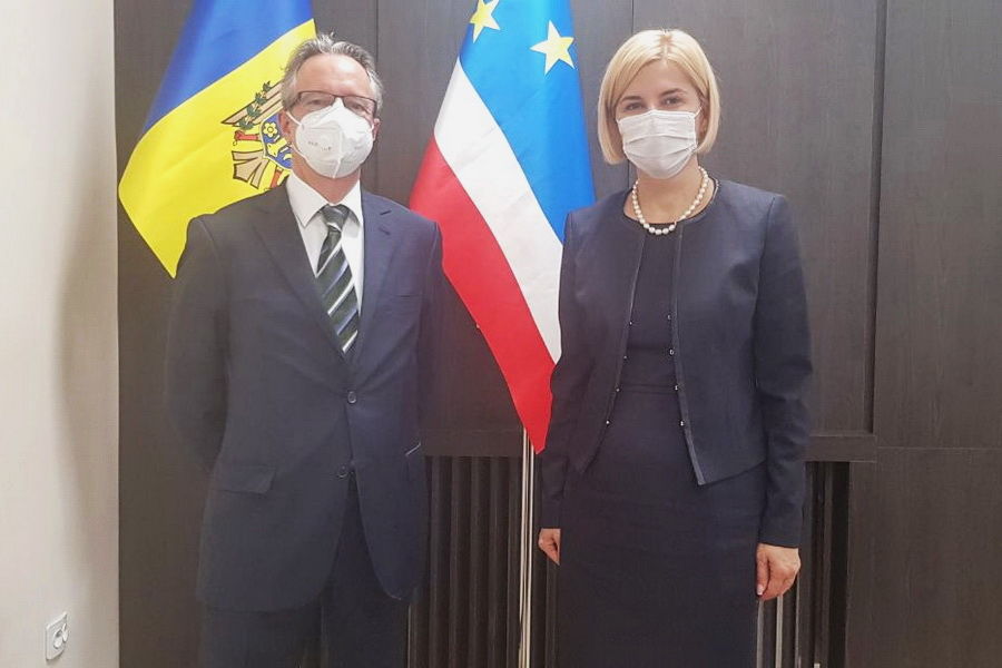Башкан провела рабочую встречу с главой миссии ОБСЕ в Молдове. Фото: gagauzinfo.md.