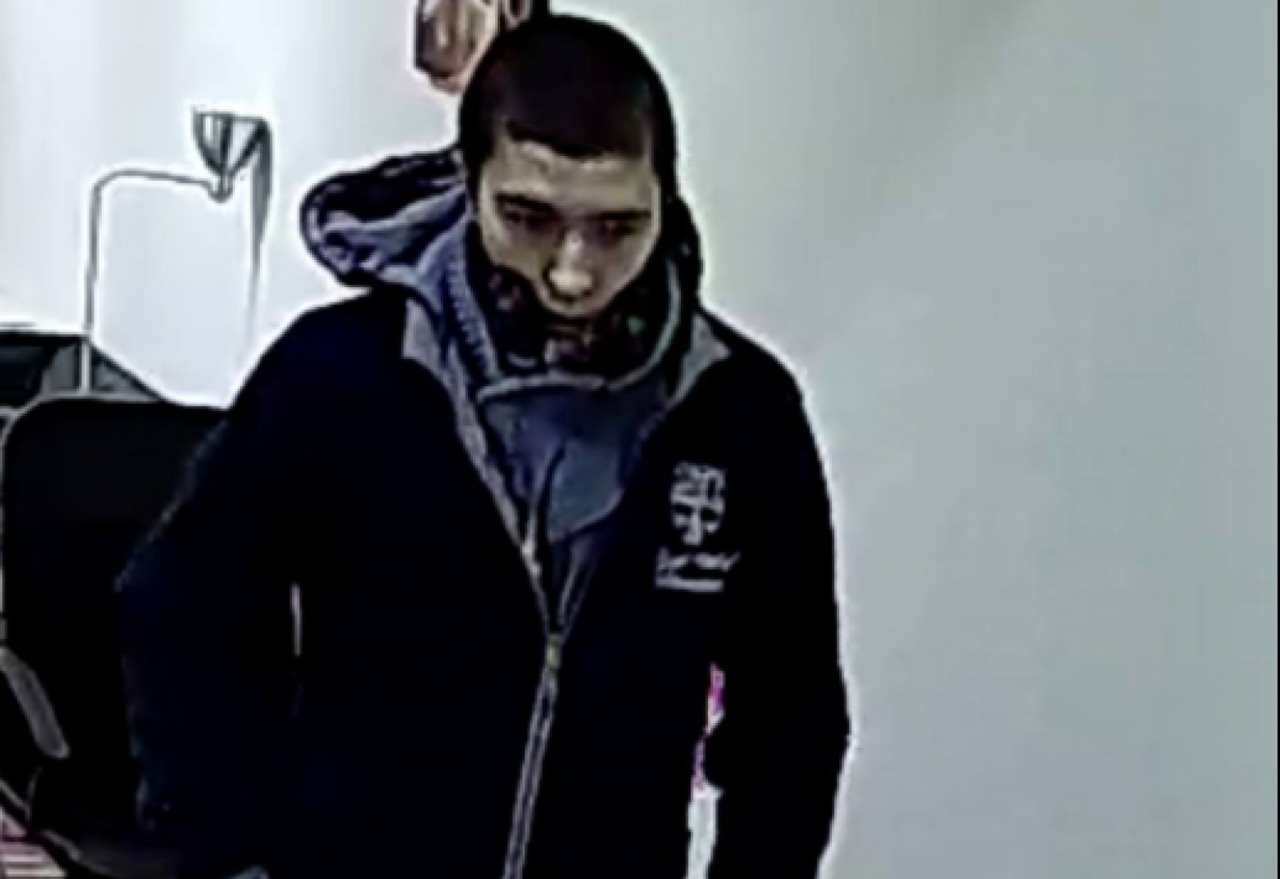 Căutat de poliție: Fapta rușinoasă a acestui tânăr