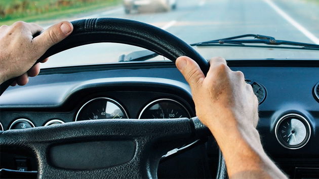 Ce a făcut un bărbat pentru a obține permisul de conducere. Foto: bizlaw.md