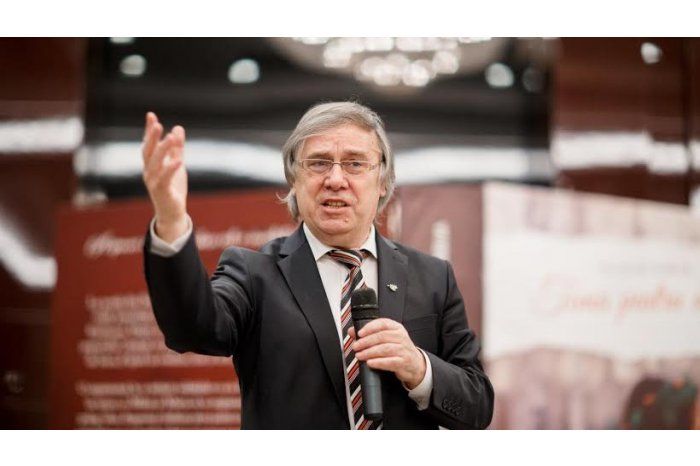 Dabija, Membru al Academiei Europene de Științe, Arte și Litere