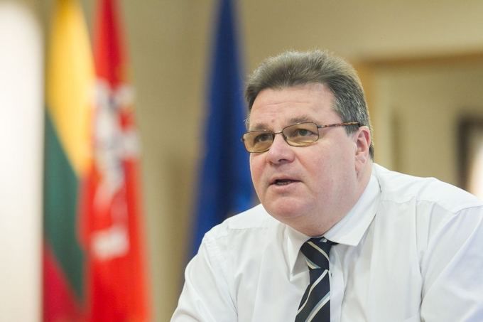 «Россия ведет себя агрессивно даже в этот момент, когда мы беседуем», – заявил Линас Линкевичус.  Фото: zn.ua