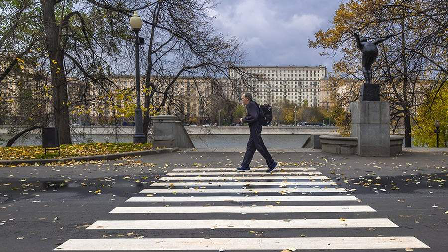 Психолог назвала осеннюю хандру возможным симптомом серьезного заболевания.