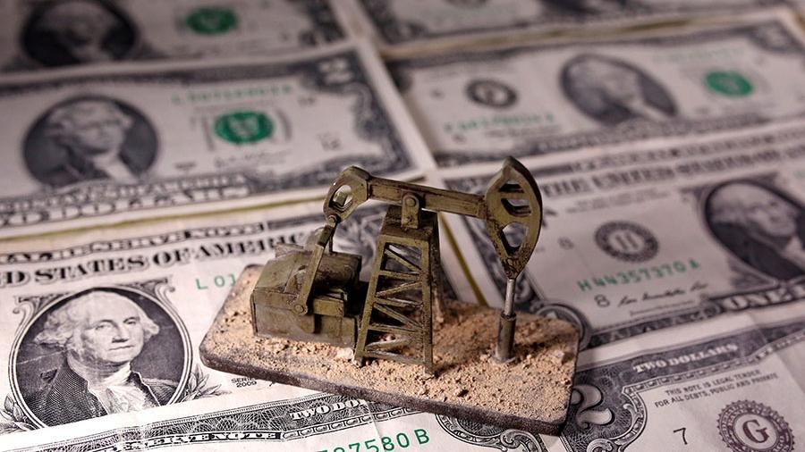 Цена нефти WTI с поставкой в мае вернулась к положительному значению.