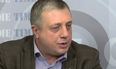 "Dar acum se urmărește ca să vină toată lumea mai mărunțică, după care Zubco să fie informat despre tot ce s-a spus până la el, să-și facă un mesaj bine pregătit și coordonat și să vină să-l spună comisiei”, a adăugat politicianul.