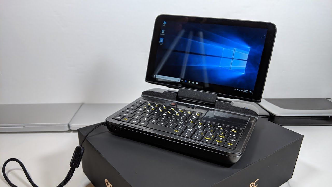 Работает новинка на процессоре Intel Celeron N4100 семейства Gemini Lake в купе с 4 ГБ оперативной памяти DDR4. 