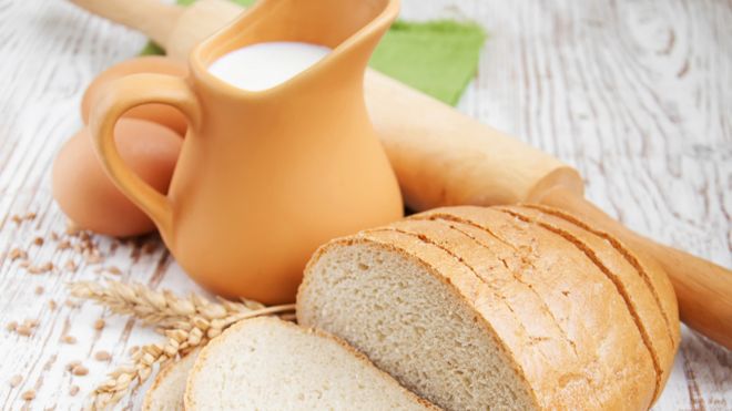 Preferinţele culinare ale moldovenilor, împărţite între pâine, lactate şi legume. 