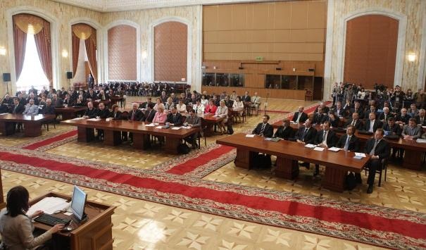 Президент обязан распустить парламент, если депутаты не могут назначить новый кабмин в течение трех месяцев с момента отставки правительства.  Фото: replika.md