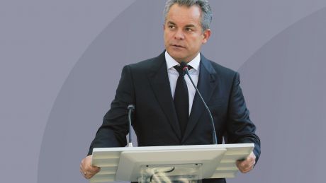Плахотнюк начал свою политическую карьеру пять лет назад.