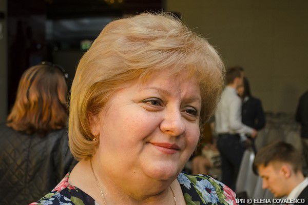 După zece ani, Tatiana Nagnibeda-Tverdohleb îşi încheie activitatea la şefia Direcţiei generale educaţie, tineret şi sport a municipiului Chişinău. 