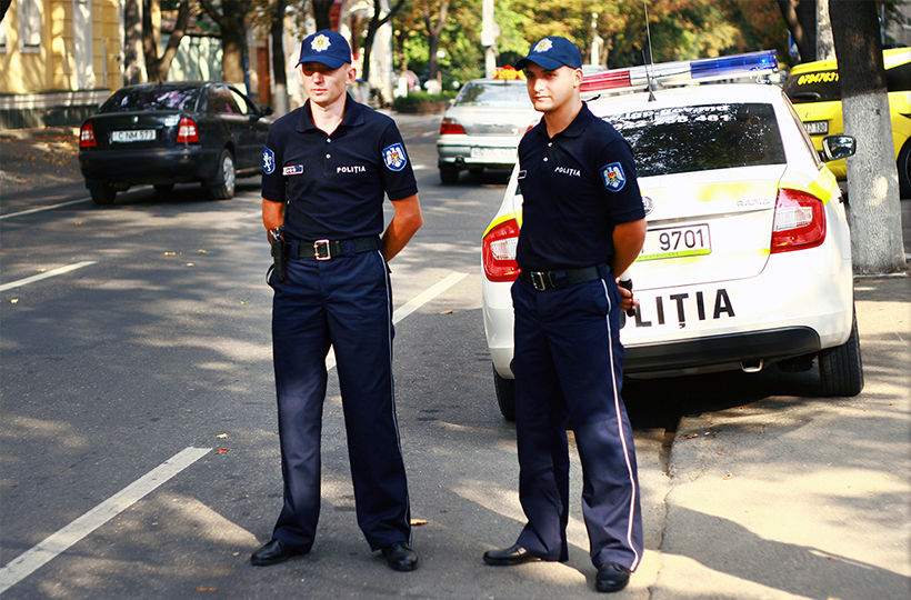Capitala ar putea scăpa de ambuteiaje. Polițiștii au venit cu mai multe propuneri.