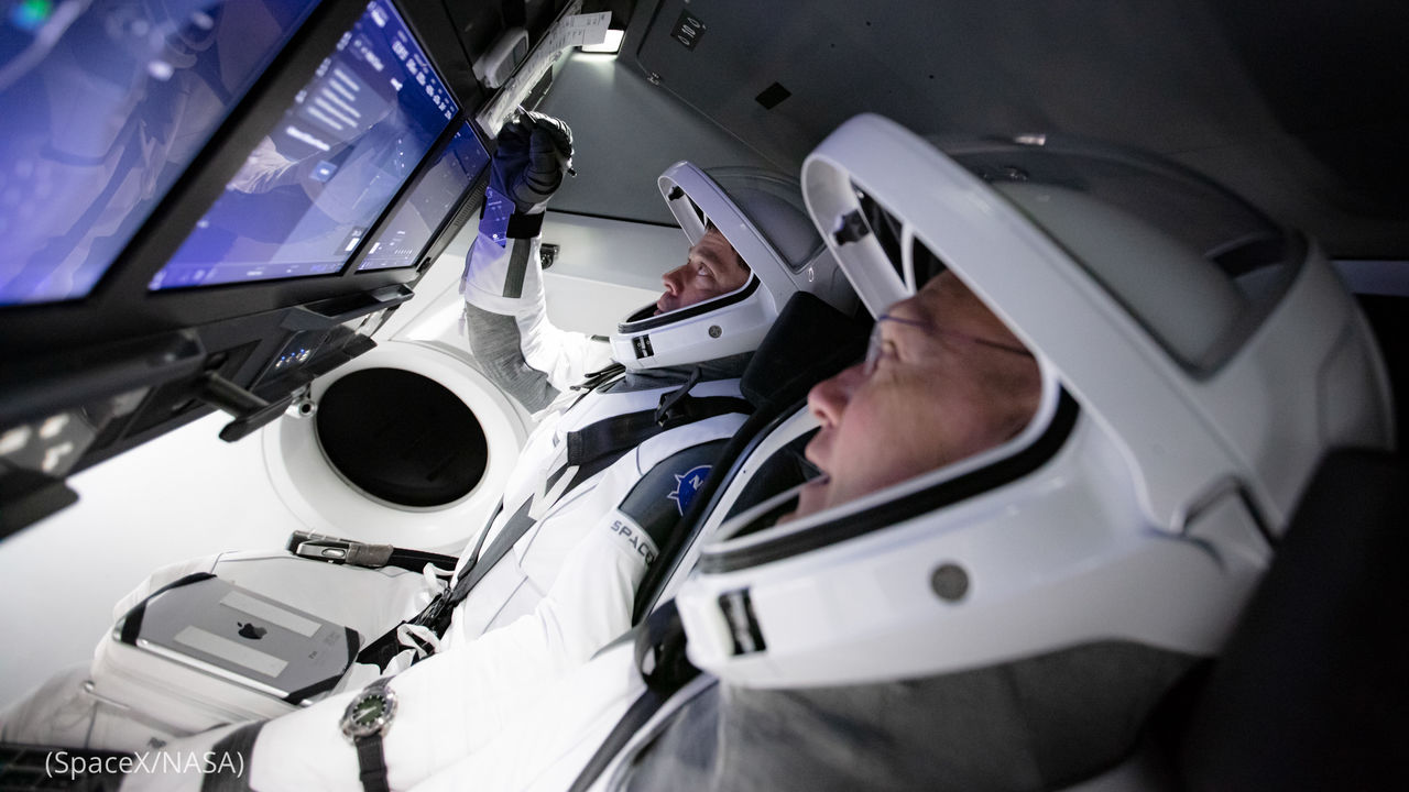 Астронавтов NASA попросили "ходить под себя".