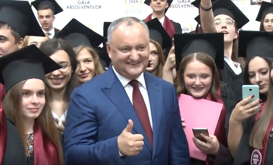 Награждение состоялось в рамках торжественной церемонии, проведенной под патронатом Президента Республики Молдова.