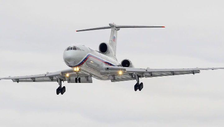 Самолет российских ВВС без оружия на низкой высоте совершил облет Капитолия США, Пентагона, здания ЦРУ и базы Эндрюс .