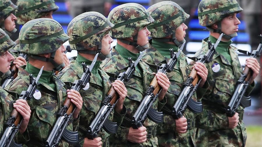 Сербия привела войска в боевую готовность.