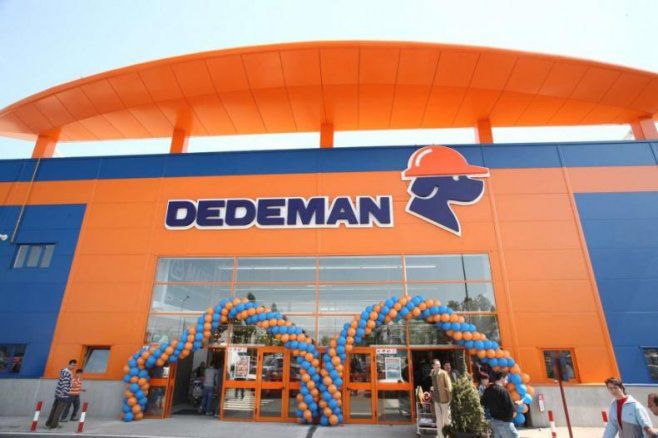 Dedeman şi-a suspendat activitatea din Moldova.