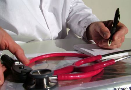 Sâmbătă, medicii de familie vor avea un program între orele 08.00 – 16.00, iar duminică vor lucra de la ora 08.00 până la 14.00. 
