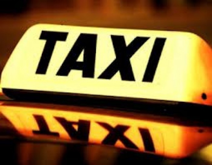 Un locuitor al Capitalei a fost condamnat pentru că a atacat un taximetrist şi l-a jefuit.