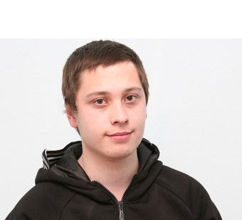Дмитрия Каруева суд признал виновным по статье "Мелкое хулиганство" и приговорил к 15 суткам административного ареста.