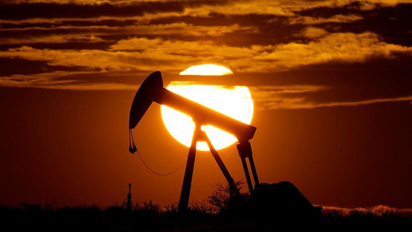 Нефть Brent подешевела до $93 за баррель.