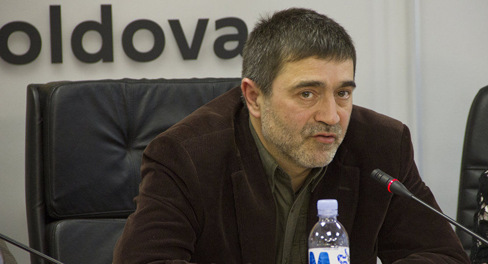 Юрий Рошка признал, что законодательная инициатива по отмене депутатской неприкосновенности, безусловно, получит поддержку среди населения. Фото:  Sputnik/ Rodion Proca