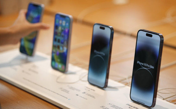 Поставки iPhone могут сократиться до 30% из-за COVID в КНР.