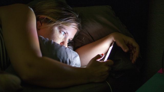 Изучение данных показало, что средняя продолжительность сна различается по странам.