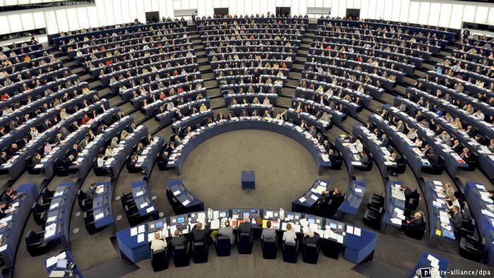 Европейский парламент одобрил поправки к закону о защите авторских прав.