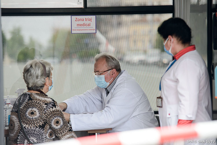 В августе-сентябре ожидается рост инфицирования COVID-19 из-за его варианта „Delta”. Фото: Ipn.md.