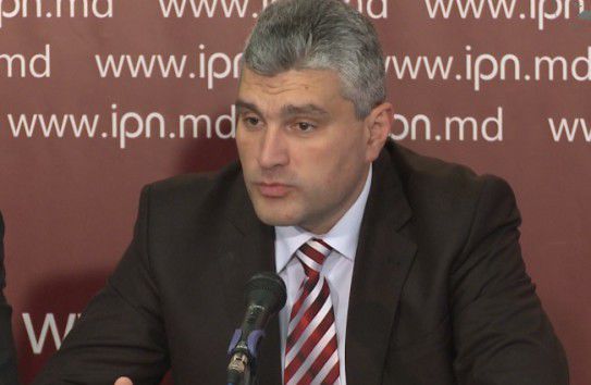 Слусарь признался, что "вынужден вести диалог даже с этой властью, в условиях захваченного государства".  Фото: newsline.md