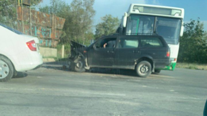 На Балканском шоссе в столице одновременно произошли три аварии.