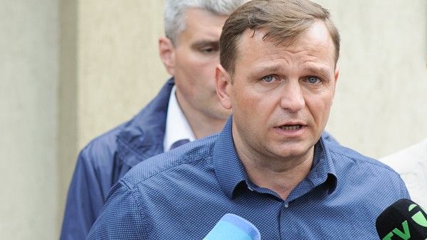 Andrei Năstase trebuie să răspundă în fața legii, spun oamenii de rând. Foto: diez.md