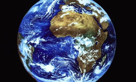 Aici se vor adăposti şi microbii care vor popula Terra până aproape de dispariţia planetei noastre. 