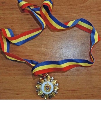 В конце 2012 года Тимофти издал указ, согласно которому наградил Орденом Республики многих депутатов, голосовавших за независимость РМ.