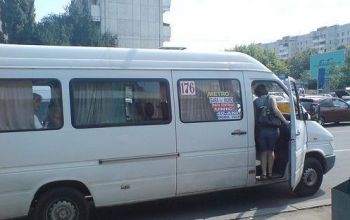 Potrivit lui Chirtoacă, „trebuie să începem de la respectarea regulilor elementare, fumatul, pasageri în picioare, muzică la volum maxim"