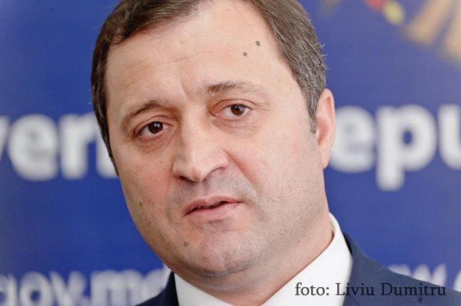 Prim-ministrul Vlad Filat i-a spus lui Ion Cebanu că Guvernul are nevoie de funcționalitate, sugerîndu-i să asigure comunicarea cu premierul. 