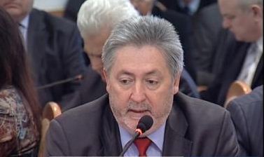 Нистор Грозаву уточнил, что экономические агенты были приглашены вчера в мэрию и после продолжительного обсуждения согласились снести начатую постройку. Фото: tv7.md