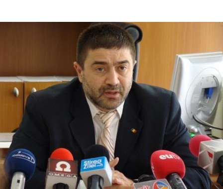 Рошка считает, что решение парламента от 12 июля об осуждении тоталитарного коммунистического режима было бы хорошим, если в Молдове не было бы Партии коммунистов. Фото: sergiupraporsciuc.wordpress.com