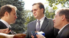 Sunt fapte mult mai grave comise de miniştri, decât faptele incriminate acestor persoane. Există fapte mult, mult mai grave", susţine Nicolae Eşanu