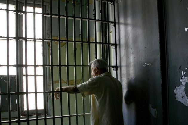 Potrivit aceleiaşi surse, o altă încălcare gravă a drepturilor omului, a fost comunicată avocatelor de către rudele unui fost deţinut din Penitenciarul 13