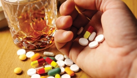 În urma expertizei medico-legale, s-a depistat că moldoveanca a consumat alcool în combinaţie cu droguri. 