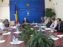 Printre problemele identificate de membrii Consiliului a fost şi cea legată de acumularea taxelor rutiere
