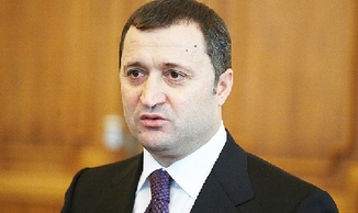 Cît privește reformarea Procuraturii, premierul a spus că, „probabil, nu se doreşte ca acest lucru să aibă loc”. 