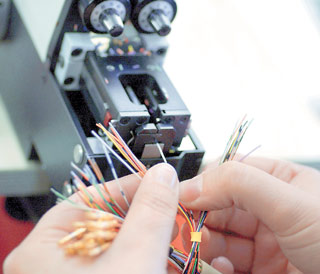 Японская корпорация Sumitomo Electric Wiring Systems специализируется на производстве электрокабелей для автомобилей. Фото: mpinteractiv.ro
