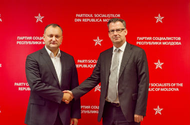  Liderul PSRM, Igor Dodon a avut o întrevedere cu Dirk Schuebel, ambasadorul Uniunii Europene la Chișinău.