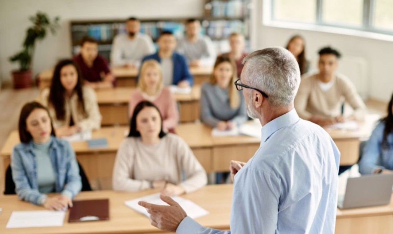 Numărul de tineri care fac studii superioare în Moldova a crescut cu 7% într-un an.